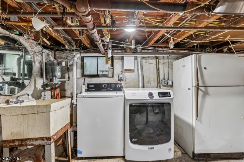 33 Myrtle Avenue Nutley NJ 07110