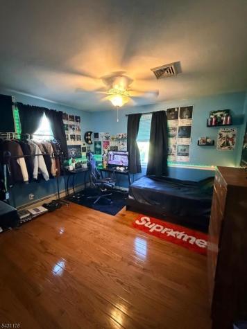 33 Park Drive Kenilworth NJ 07033