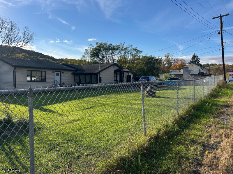 734 State Route 23 Wantage NJ 07461