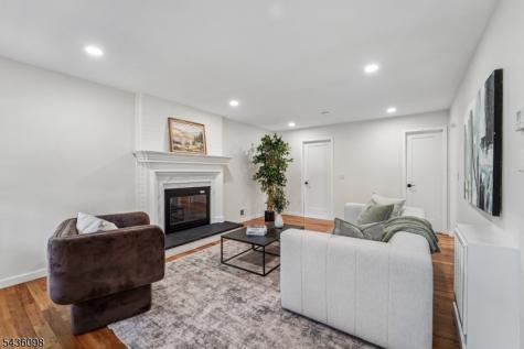14 Witkowski Way Wayne NJ 07470