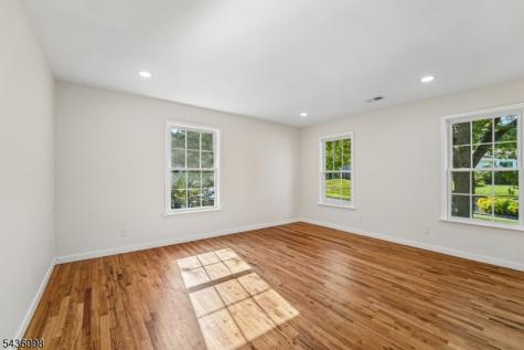 14 Witkowski Way Wayne NJ 07470