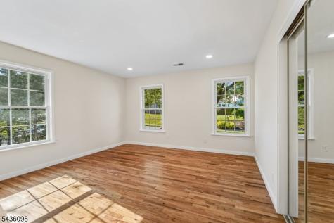 14 Witkowski Way Wayne NJ 07470