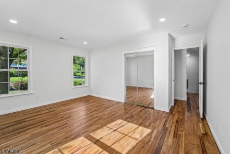 14 Witkowski Way Wayne NJ 07470