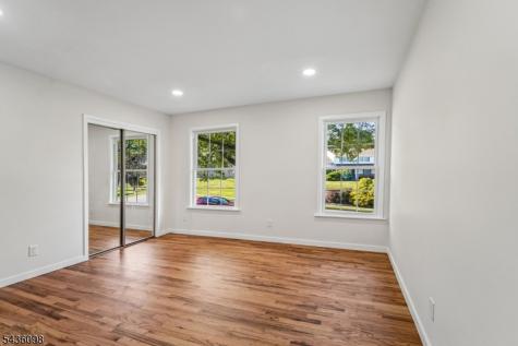 14 Witkowski Way Wayne NJ 07470