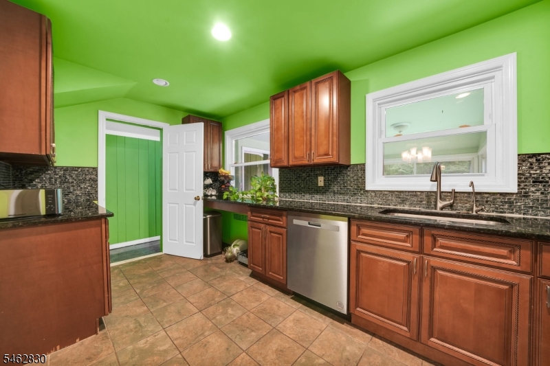 2090 Raritan Road Scotch Plains NJ 07076