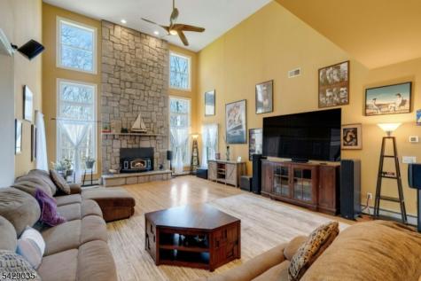 13 Greenfield Hill Sparta NJ 07871