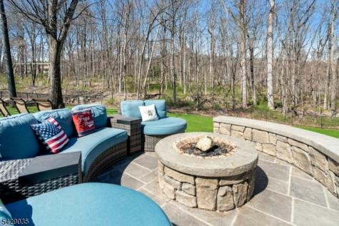 13 Greenfield Hill Sparta NJ 07871