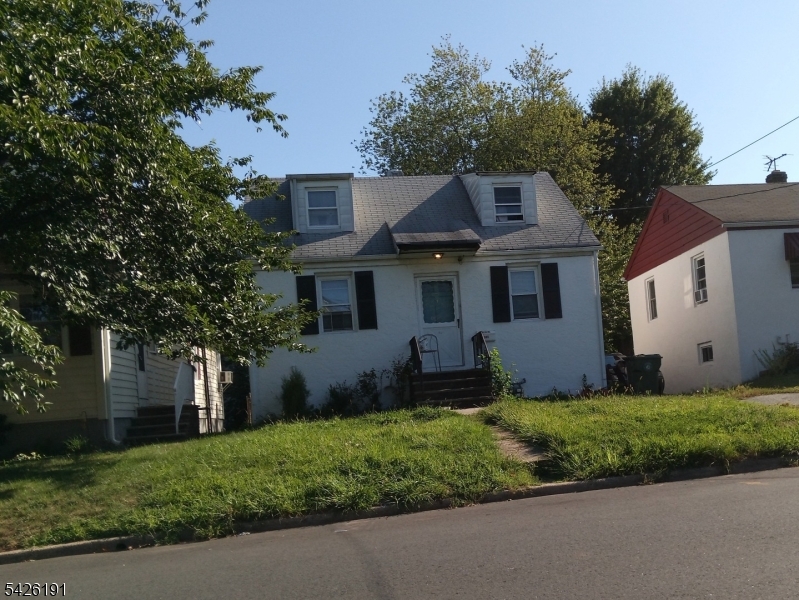 305 Woodlawn Avenue Linden NJ 07036