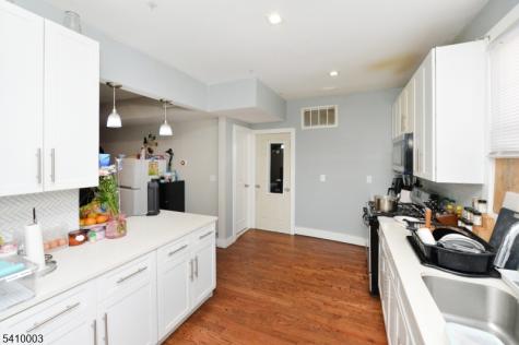 135 Scheerer Avenue Newark NJ 07112