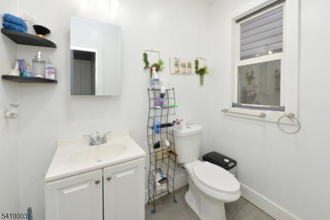 135 Scheerer Avenue Newark NJ 07112