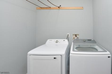 135 Scheerer Avenue Newark NJ 07112