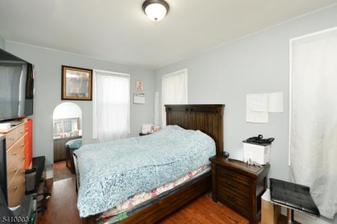 135 Scheerer Avenue Newark NJ 07112