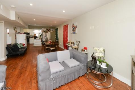 135 Scheerer Avenue Newark NJ 07112