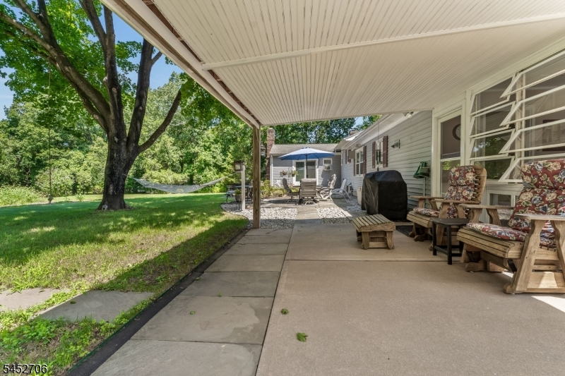 135 Rockafellow's Mill Road Readington NJ 08822