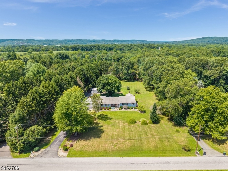 135 Rockafellow's Mill Road Readington NJ 08822
