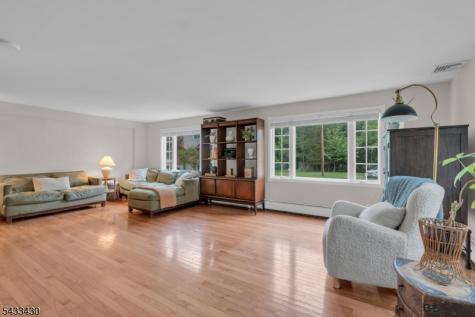 30 Laurel Drive Wayne NJ 07470