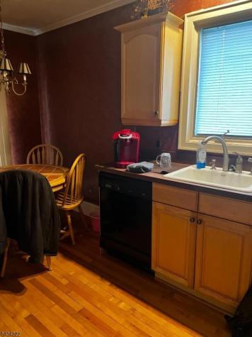 8 Beach Road Verona NJ 07044