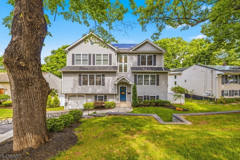 46 Edgemere Road Livingston NJ 07039