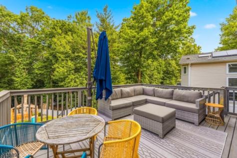 46 Edgemere Road Livingston NJ 07039