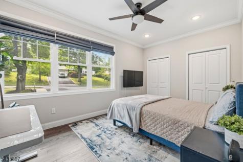 46 Edgemere Road Livingston NJ 07039