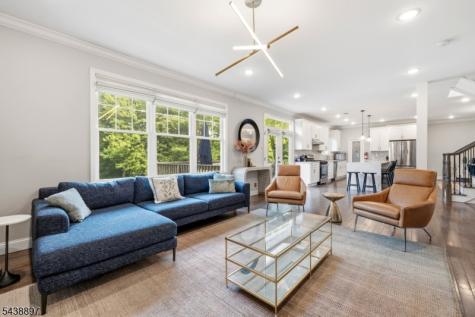 46 Edgemere Road Livingston NJ 07039