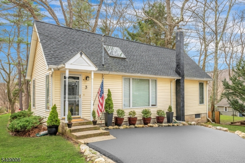 3 Redmans Drive Jefferson NJ 07438