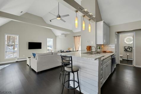 3 Redmans Drive Jefferson NJ 07438