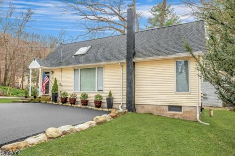 3 Redmans Drive Jefferson NJ 07438