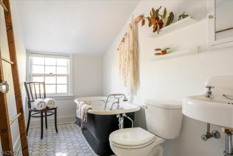 583 Highland Avenue Montclair NJ 07043
