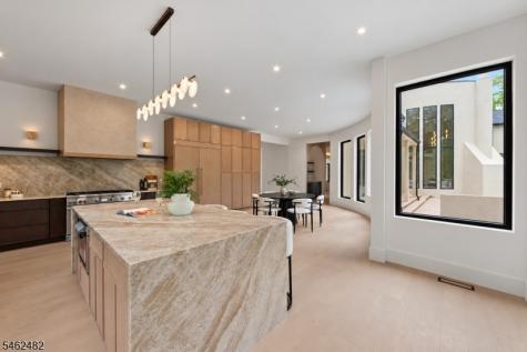 809 West Shore Drive Kinnelon NJ 07405