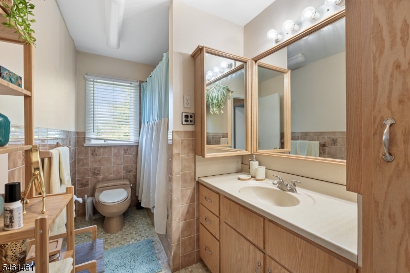 6 Martin Lane Hamilton NJ 08619