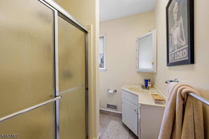 6 Martin Lane Hamilton NJ 08619