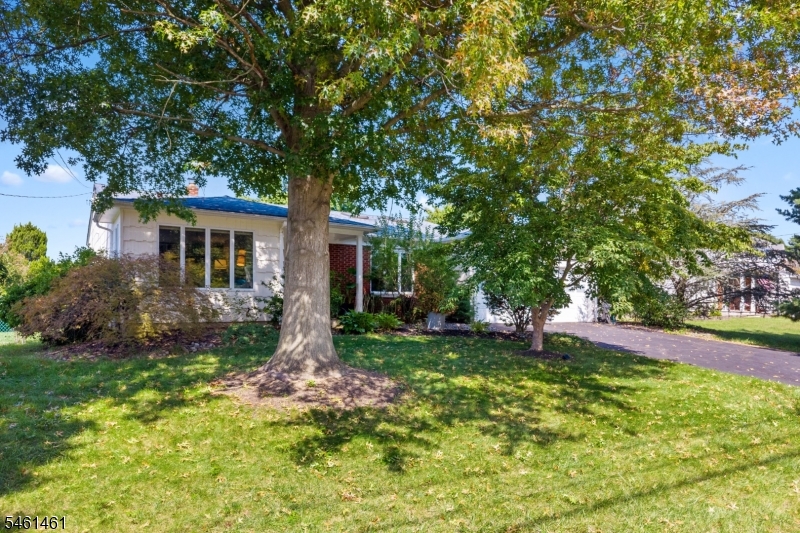 6 Martin Lane Hamilton NJ 08619