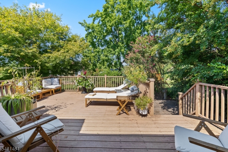 6 Martin Lane Hamilton NJ 08619