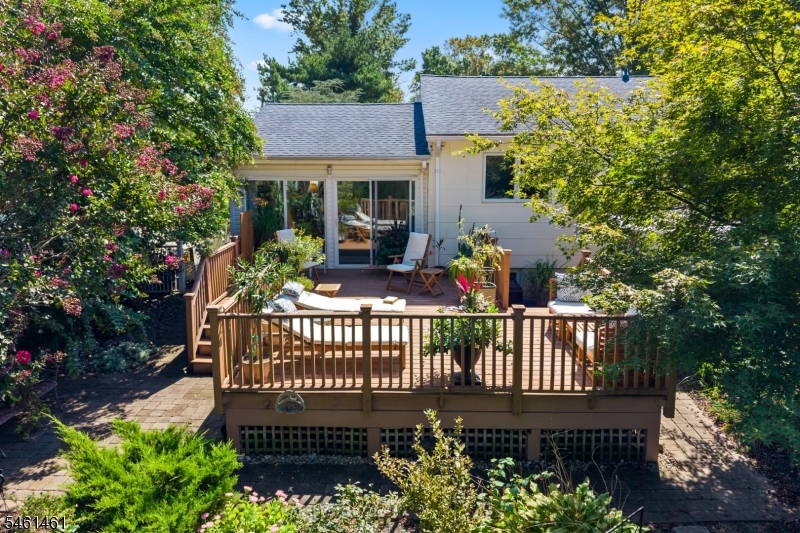 6 Martin Lane Hamilton NJ 08619