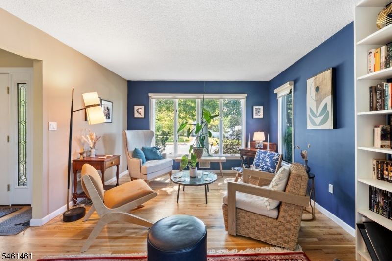 6 Martin Lane Hamilton NJ 08619