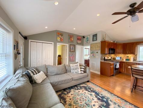 28 Woodside Drive West Milford NJ 07480