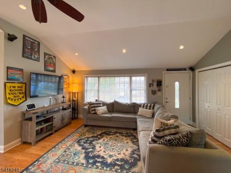 28 Woodside Drive West Milford NJ 07480