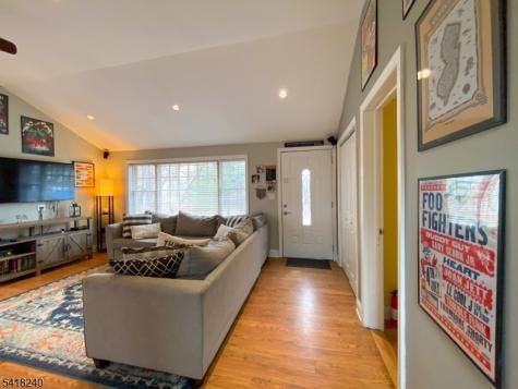 28 Woodside Drive West Milford NJ 07480