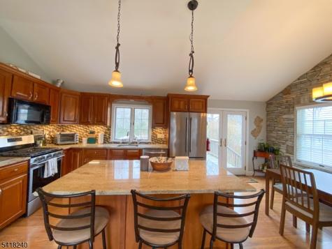 28 Woodside Drive West Milford NJ 07480