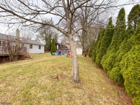 28 Woodside Drive West Milford NJ 07480