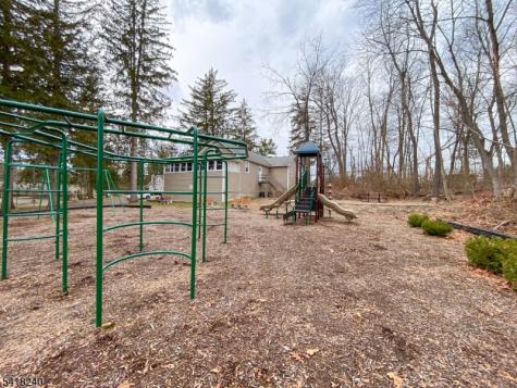 28 Woodside Drive West Milford NJ 07480
