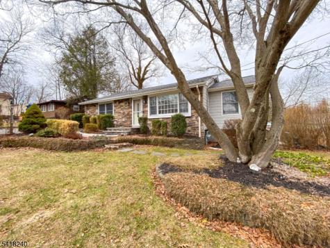 28 Woodside Drive West Milford NJ 07480