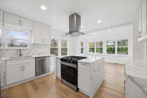 686 Meyersville Road Long Hill NJ 07933
