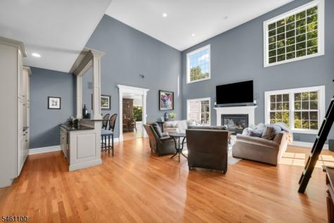 21 Reagan Way Kinnelon NJ 07405