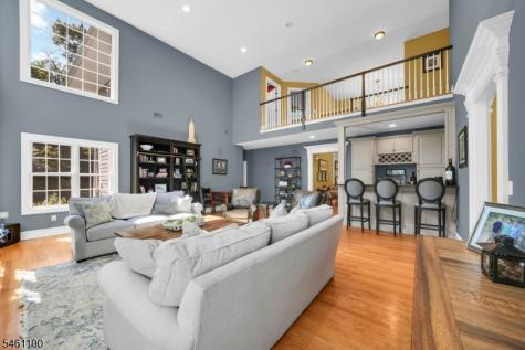21 Reagan Way Kinnelon NJ 07405