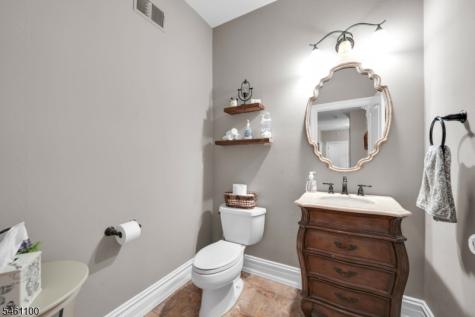21 Reagan Way Kinnelon NJ 07405