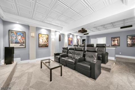 21 Reagan Way Kinnelon NJ 07405