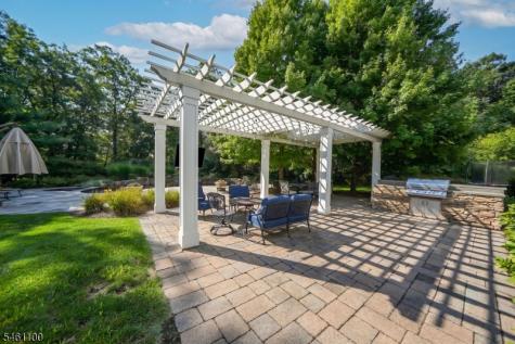 21 Reagan Way Kinnelon NJ 07405