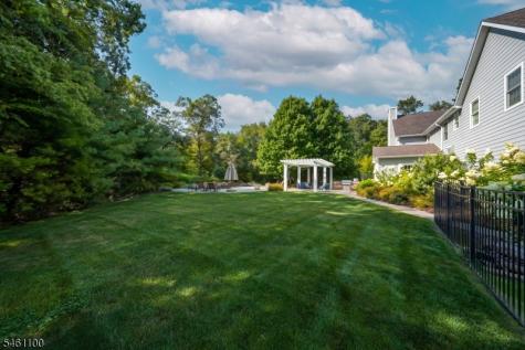 21 Reagan Way Kinnelon NJ 07405
